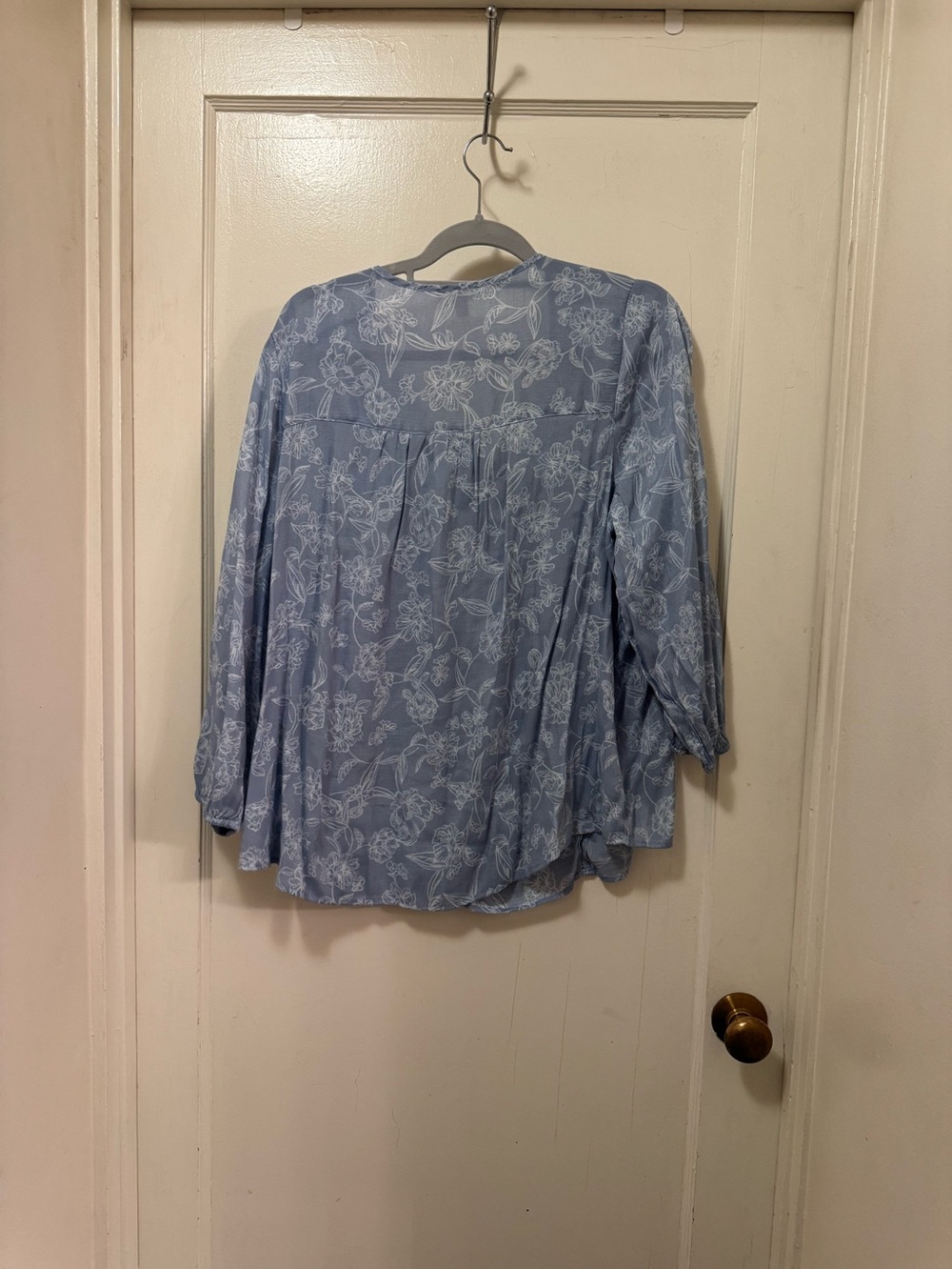 Light Blue Floral Button-Back Women's Blouse